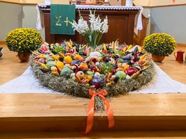 Fruits et légumes en décoration dans l'église de Melsheim